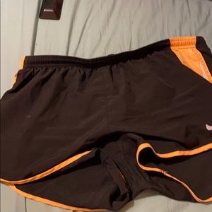 Black nike shorts